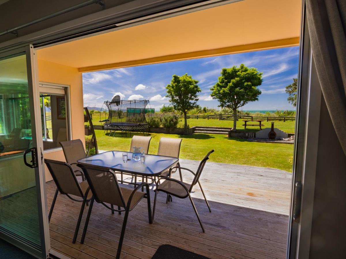 La Casa Al Mare - Golden Bay Beach House Tasman Exterior photo